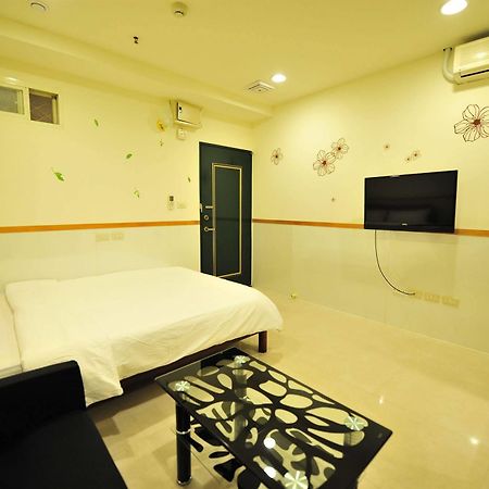 Hotel Ezbookers Dunhua Taipeh Exterior foto
